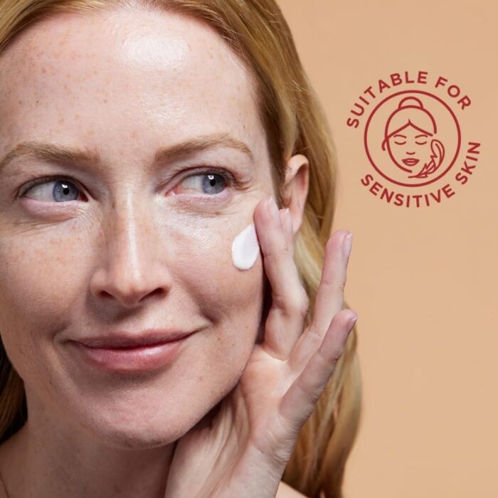 EltaMD UV Clear Tinted Face Sunscreen, SPF 46 Oil- Free Tinted Sunscreen with Zinc Oxide, Dermatologist Recommended Sunscreen, 1.7 oz Pump - Image 3